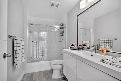 1250 S Miami Ave #1904, Miami, FL 33130 - Photo 23