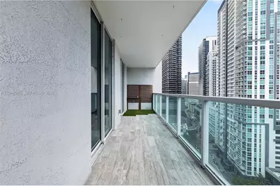 1250 S Miami Ave #1904, Miami, FL 33130 - Photo 3
