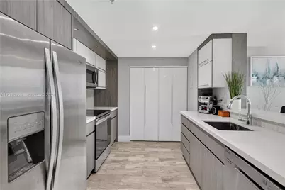 1250 S Miami Ave #1904, Miami, FL 33130 - Photo 11
