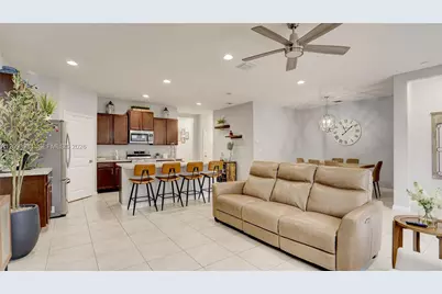 27664 SW 133rd Path, Homestead, FL 33032 - Photo 11