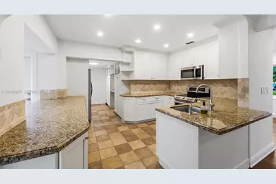 10690 NE 11th Ct #10690, Miami Shores, FL 33138 - Photo 15