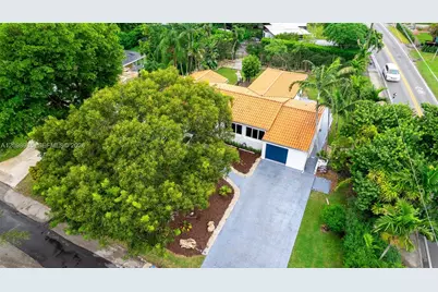 10690 NE 11th Ct #10690, Miami Shores, FL 33138 - Photo 55