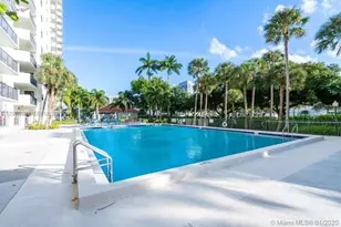 3200 Port Royale Dr N, Fort Lauderdale, FL 33308 - Photo 33