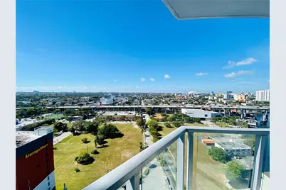 185 SW 7th St #1702, Miami, FL 33130 - Photo 11
