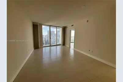 185 SW 7th St #1702, Miami, FL 33130 - Photo 3