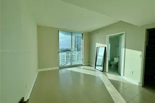 185 SW 7th St, Miami, FL 33130 - Photo 13
