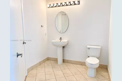 1900 N Bayshore Dr #3607, Miami, FL 33132 - Photo 5
