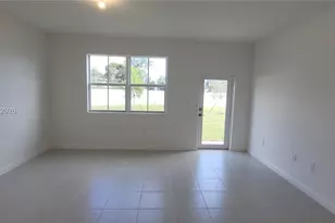 2355 SE 24th Ct, Homestead, FL 33035 - Photo 7
