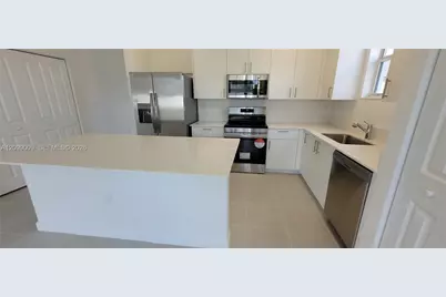 2355 SE 24th Ct #2355, Homestead, FL 33035 - Photo 3