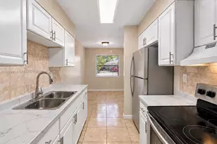 935 SW 16th St, Fort Lauderdale, FL 33315 - Photo 7