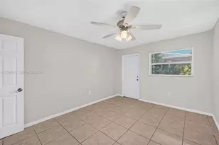 935 SW 16th St, Fort Lauderdale, FL 33315 - Photo 17