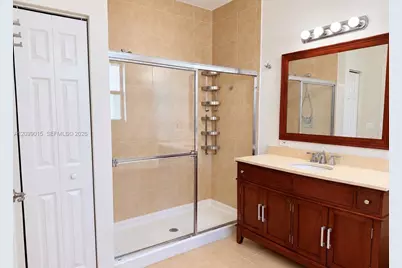 10711 NW 75th Ln, Doral, FL 33178 - Photo 15
