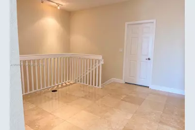 10711 NW 75th Ln, Doral, FL 33178 - Photo 17