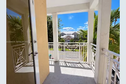 10711 NW 75th Ln, Doral, FL 33178 - Photo 23