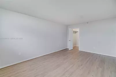 900 NE 195th St #710, Miami, FL 33179 - Photo 19