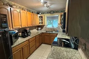 5641 SW 139th Pl, Miami, FL 33183 - Photo 9