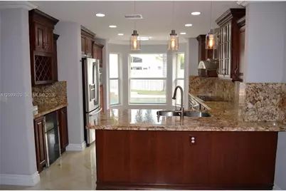 18808 NW 24th Pl, Pembroke Pines, FL 33029 - Photo 7