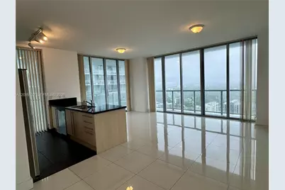 1111 SW 1st Ave #3714, Miami, FL 33130 - Photo 3