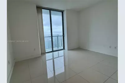 1111 SW 1st Ave #3714, Miami, FL 33130 - Photo 7