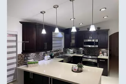 16232 SW 10th St, Pembroke Pines, FL 33027 - Photo 5