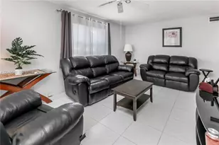 1550 N 12th Ct, Hollywood, FL 33019 - Photo 5