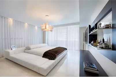 5875 Collins Ave #1008, Miami Beach, FL 33140 - Photo 11