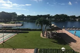 200 Berkley Rd, Hollywood, FL 33024 - Photo 11