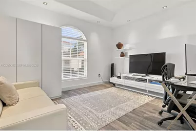 1516 Breakwater Ter, Hollywood, FL 33019 - Photo 21