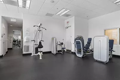 1200 Brickell Bay Dr #3908, Miami, FL 33131 - Photo 33