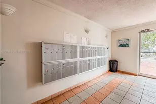 4705 NW 7th St, Miami, FL 33126 - Photo 29