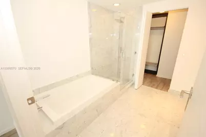 801 S Miami Ave #3710, Miami, FL 33130 - Photo 27