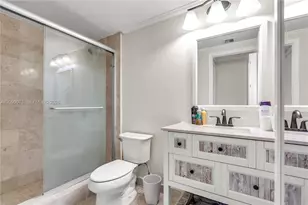 701 Brickell Key Blvd, Miami, FL 33131 - Photo 19