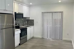 11050 SW 5th St, Sweetwater, FL 33174 - Photo 3