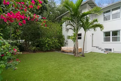 120 NE 44th St, Miami, FL 33137 - Photo 31