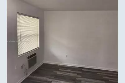 15940 NE 19th Pl #2, North Miami Beach, FL 33162 - Photo 5
