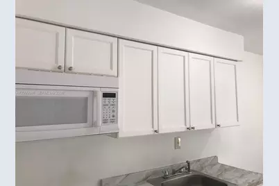 15940 NE 19th Pl #2, North Miami Beach, FL 33162 - Photo 3