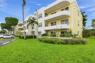 10765 SW 108th Ave, Miami, FL 33176 - Photo 3