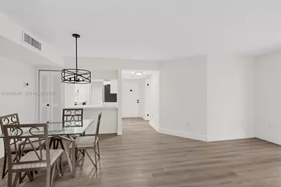 10765 SW 108th Ave #301, Miami, FL 33176 - Photo 9