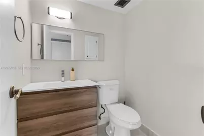 3850 Washington St #704, Hollywood, FL 33021 - Photo 17