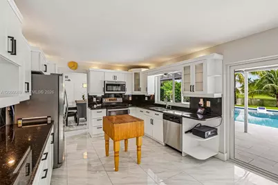 5821 Hawkes Bluff Ave, Davie, FL 33331 - Photo 19