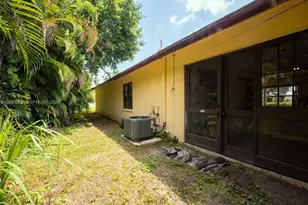 487 Glenwood Dr, West Palm Beach, FL 33415 - Photo 29
