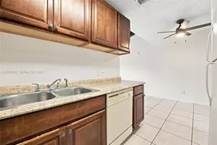 487 Glenwood Dr, West Palm Beach, FL 33415 - Photo 11