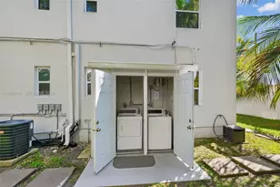 3676 Oak Ave, Miami, FL 33133 - Photo 21