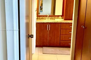 3675 N Country Club Dr, Aventura, FL 33180 - Photo 7