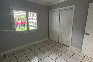 6495 W 27th Ave, Hialeah, FL 33016 - Photo 21