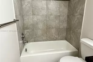 5515 Courtyard Dr, Margate, FL 33063 - Photo 19