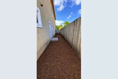1770 NW 55th St #1, Miami, FL 33142 - Photo 39