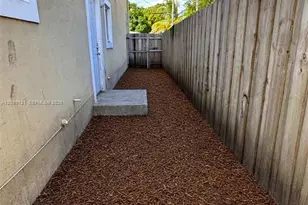 1770 NW 55th St, Miami, FL 33142 - Photo 39