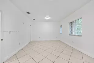 14618 SW 38th St, Miami, FL 33175 - Photo 15