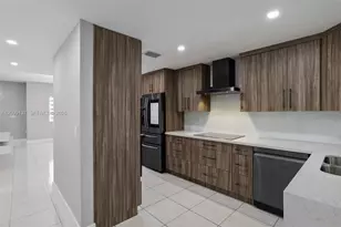 3378 W 80th St, Hialeah, FL 33018 - Photo 9